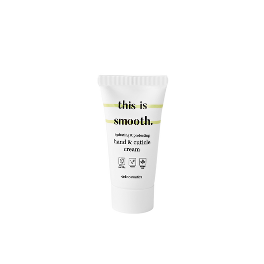 This is smooth hand & cuticle cream travel 15ml